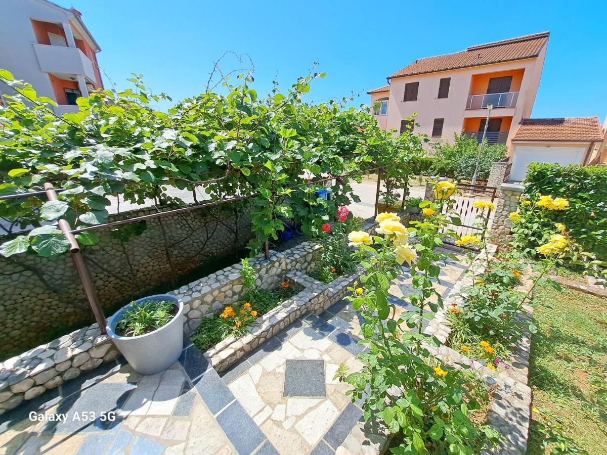 Aparments Orange & Blue Apartman Fažana Kültér fotó